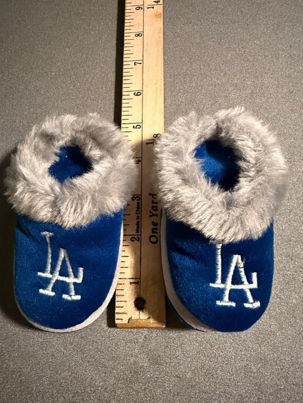 💜Los Angeles Dodgers Blue Plush Baby Infant Booties with Faux Fur Trim